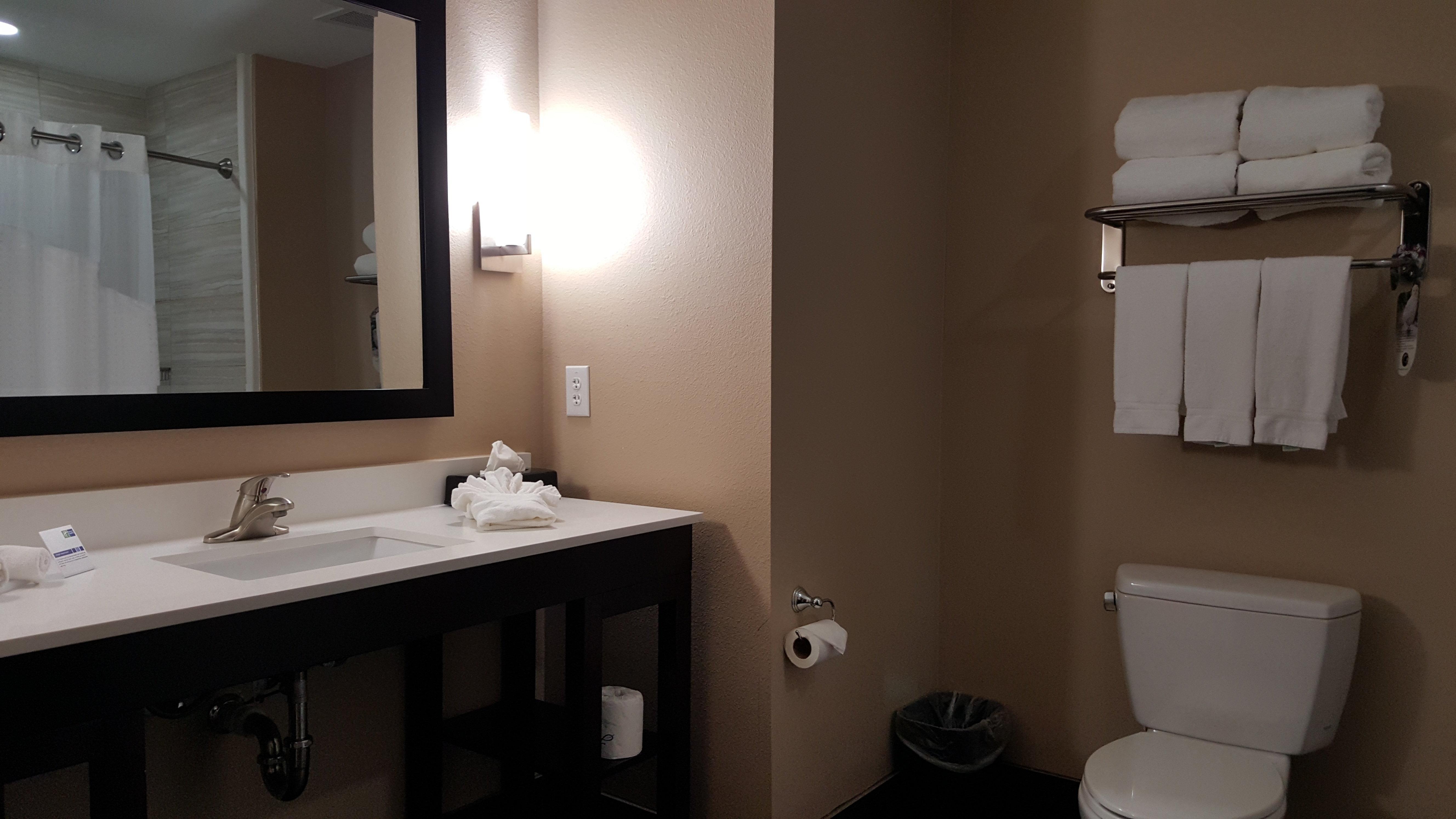 Holiday Inn Express And Suites Atascocita - Humble - Kingwood By Ihg Exterior photo